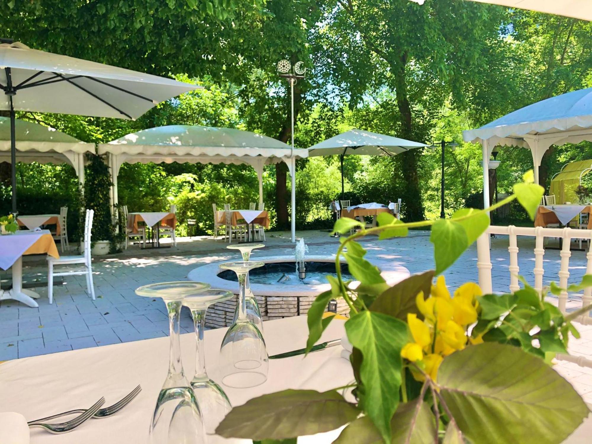 Hotel La Ginestra أكوالاغنا المظهر الخارجي الصورة